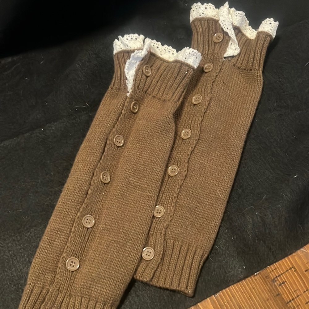 Leg warmers..